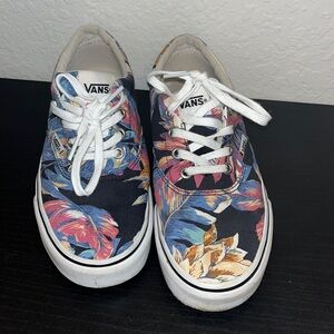 Women’s Vans 6.5